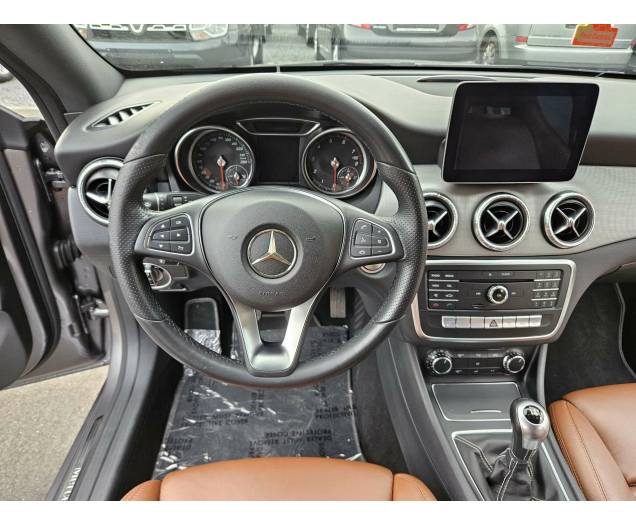 Mercedes-Benz CLA 180 1.6i CAM LEDER BLUETH NAV EU6b Ninove auto