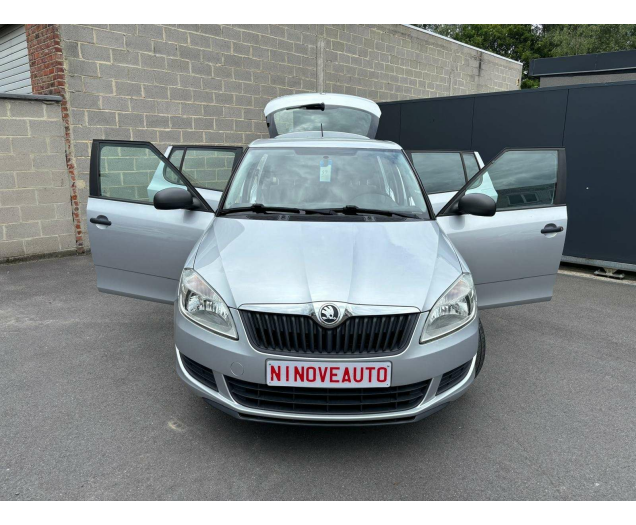 Skoda Fabia 1.2i Active*ELECTRISCH RUIT 1JAAR GARANTIE Ninove auto