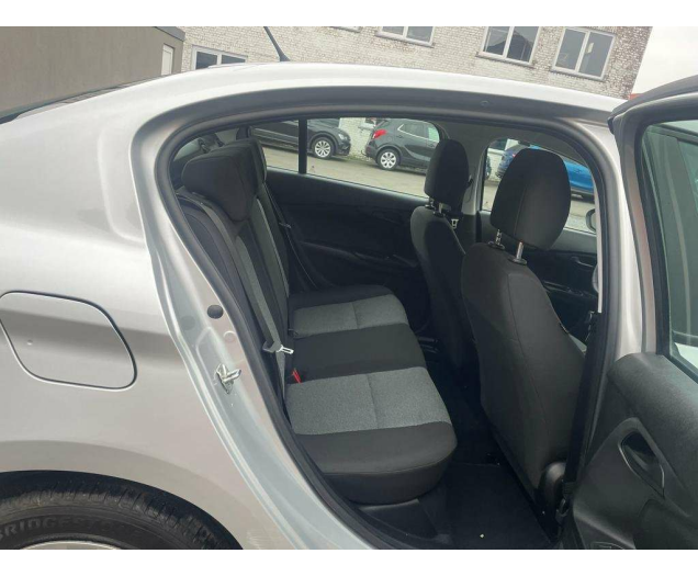 Fiat Tipo 1.4i Pop*BLUETH AIRCO PARKSENSOR USB Ninove auto