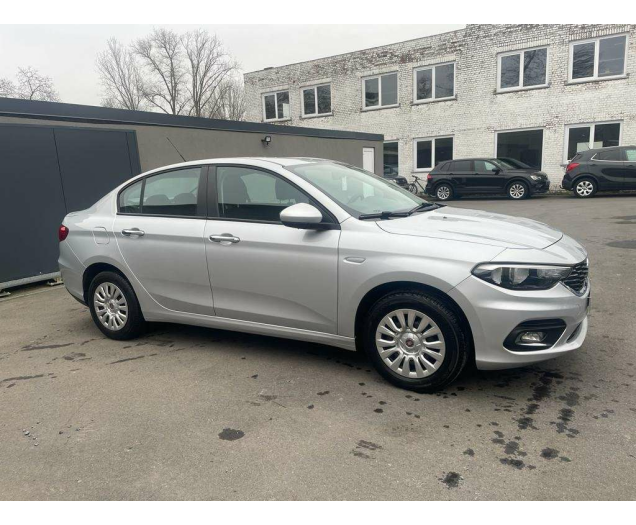 Fiat Tipo 1.4i Pop*BLUETH AIRCO PARKSENSOR USB Ninove auto