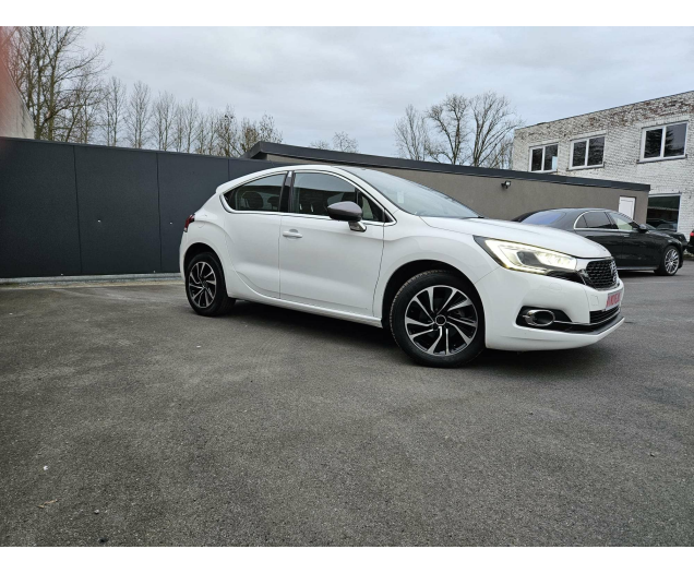 DS Automobiles DS 4 1.6d BlueHDi Be Chic S* NAV PARKSENSO CRUISE CONTR Ninove auto