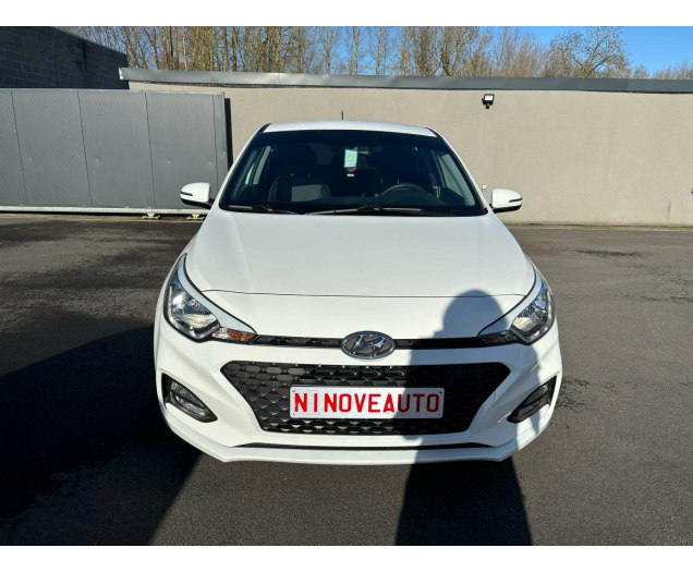 Hyundai i20 1.2i*AIRCO CRUISE USB CARPASS 12 MAANDEN GARANTIE Ninove auto