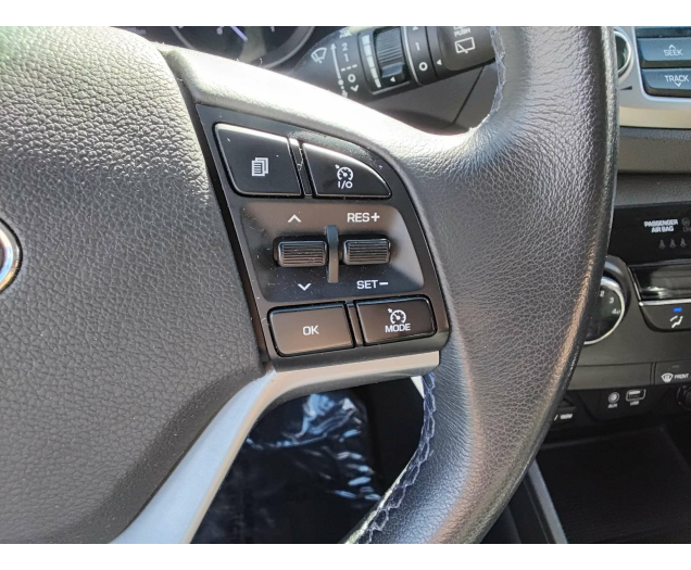 Hyundai TUCSON 1.6 1STE EIGENAAR  TREKHAAK PARHULP ACHTER  BLUET  AIRCO CRUISE Ninove auto