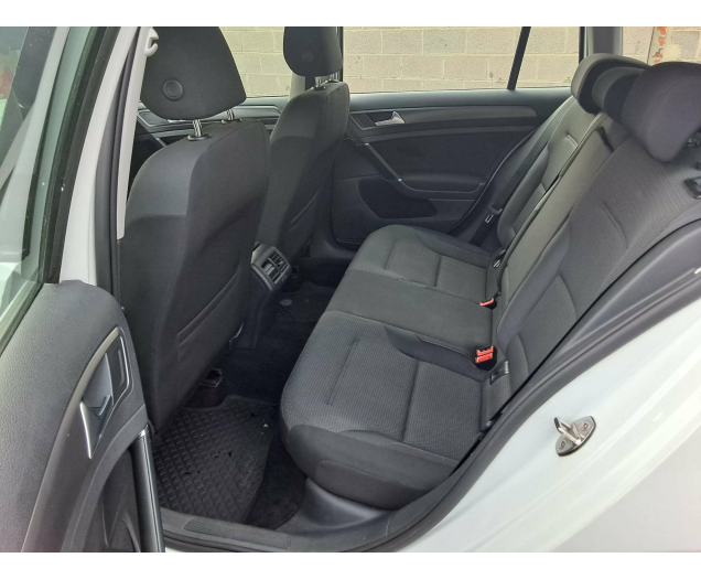 Volkswagen Golf Break  AUTOMAAT  CARPLAY  CRUISE TREKHAAK Ninove auto