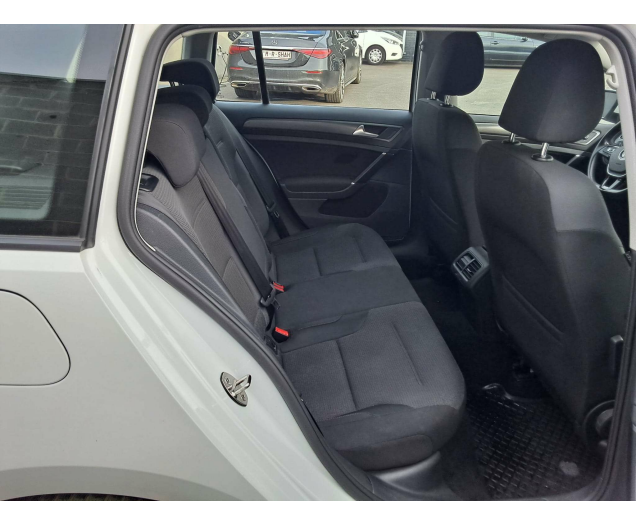 Volkswagen Golf Break  AUTOMAAT  CARPLAY  CRUISE TREKHAAK Ninove auto