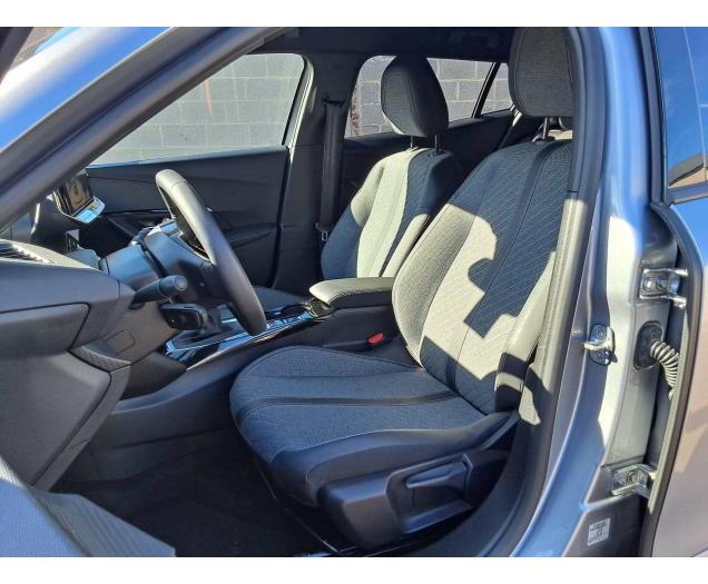 Peugeot 2008 1.2Turbo Allure 360°CAM PARKHULP V&A CARPLAY AIRCO Ninove auto