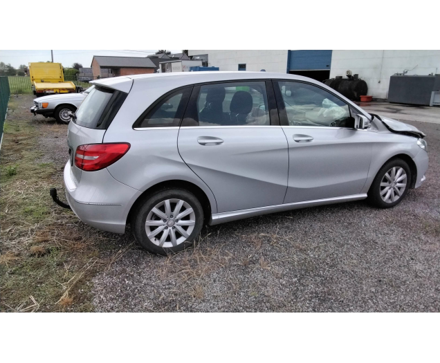 Mercedes-Benz B 180  Garage Meirhaeghe