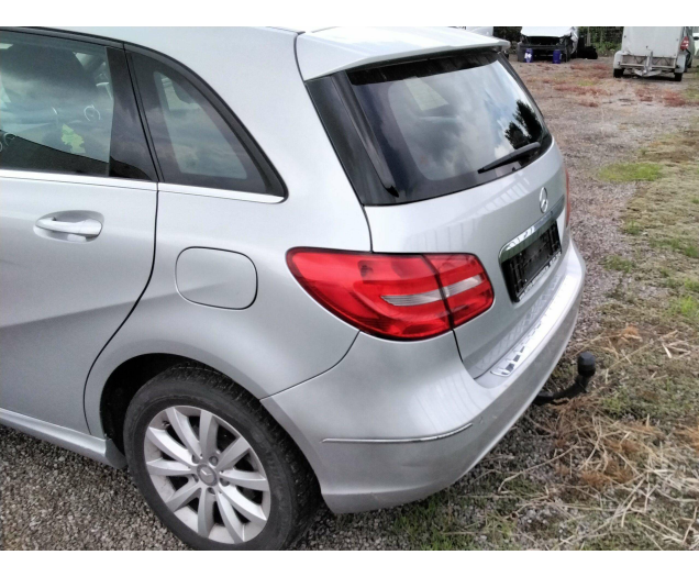 Mercedes-Benz B 180  Garage Meirhaeghe