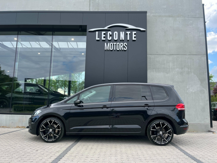 Volkswagen Touran 1.4 TSI Trendline DSG 7-zit/Navigatie/Cruise/PDC.. Leconte Motors