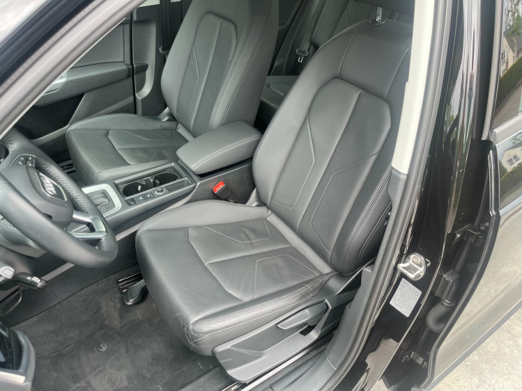 Audi Q3 35 TDi S tronic Virtual/Leder/Camera/Zetelverwarm Leconte Motors