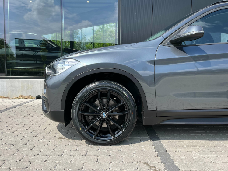 BMW X1 1.5i sDrive18 21.000km Cruise/PDC/Trekhaak/BLTH... Leconte Motors