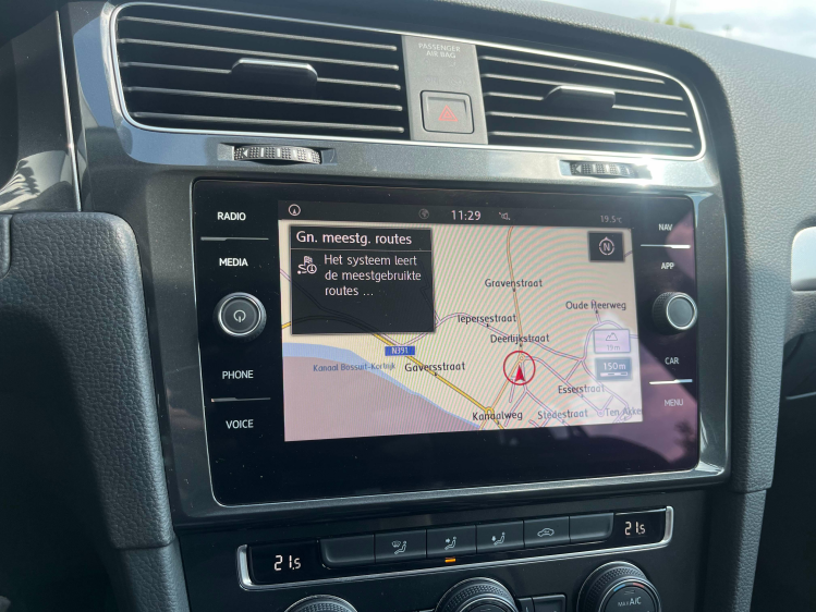 Volkswagen Golf Variant 1.0 TSI Navigatie/Camera/Carplay/Bluetooth/...!! Leconte Motors