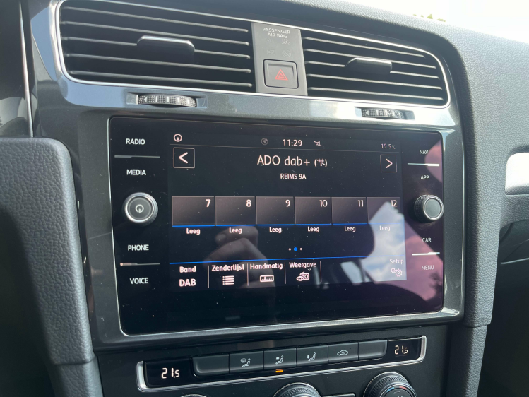 Volkswagen Golf Variant 1.0 TSI Navigatie/Camera/Carplay/Bluetooth/...!! Leconte Motors