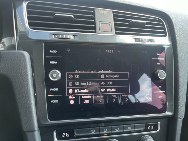 Volkswagen Golf Variant 1.0 TSI Navigatie/Camera/Carplay/Bluetooth/...!! Leconte Motors