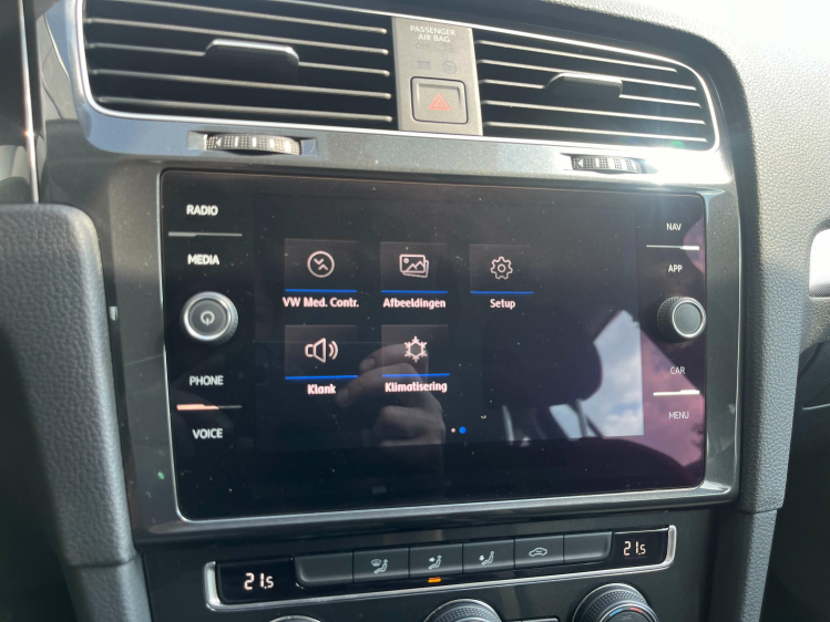 Volkswagen Golf Variant 1.0 TSI Navigatie/Camera/Carplay/Bluetooth/...!! Leconte Motors