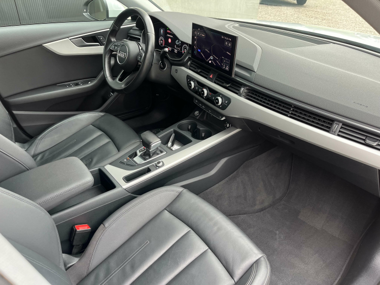 Audi A4 35 TFSI S-Tronic Facelift Virtual/LED/Leder/Gps/.. Leconte Motors