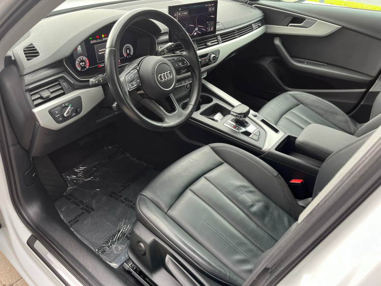 Audi A4 35 TFSI S-Tronic Facelift Virtual/LED/Leder/Gps/.. Leconte Motors