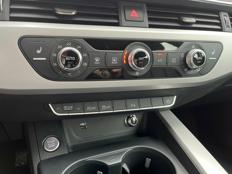 Audi A4 35 TFSI S-Tronic Facelift Virtual/LED/Leder/Gps/.. Leconte Motors