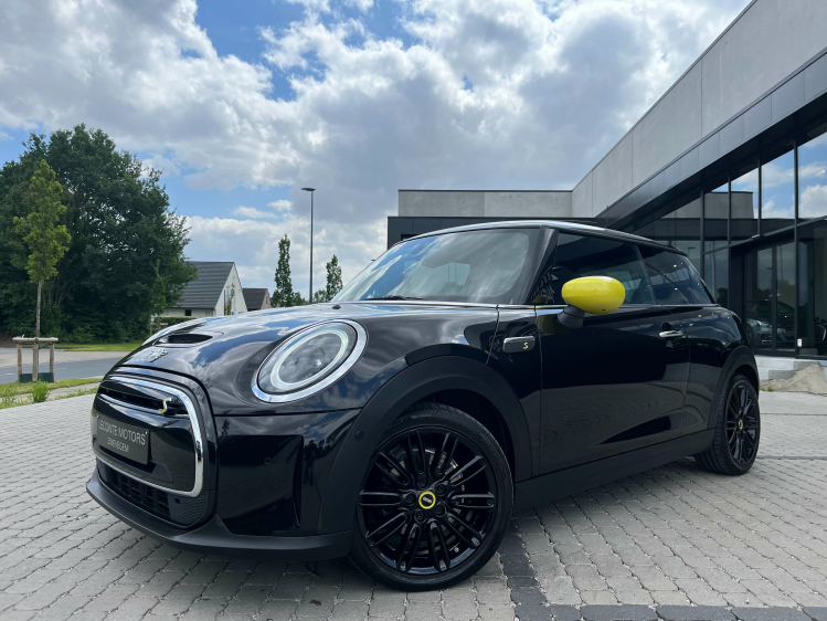 MINI Cooper SE 28.9 kWh Panodak/Leder/HUD/Camera/Zetelverwarming! Leconte Motors