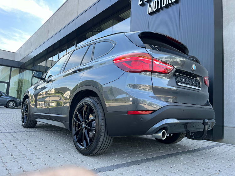 BMW X1 1.5iA sDrive18 Facelift Panodak/Leder/Camera/HUD.. Leconte Motors