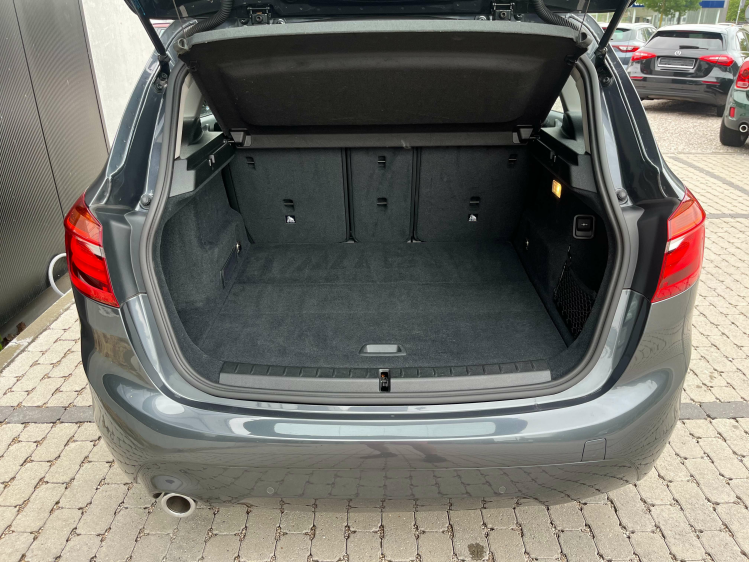 BMW 216 216i Active Tourer Facelift Navigatie/PDC/BLTH/... Leconte Motors