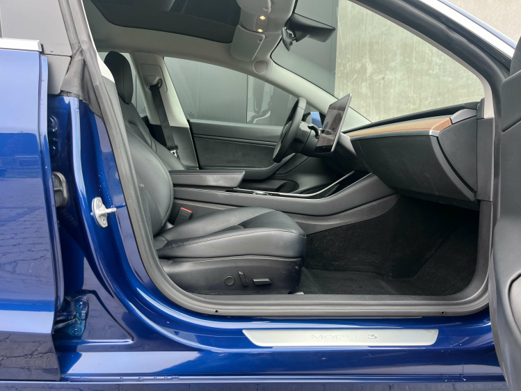 Tesla Model 3 75 kWh Dual Motor Long Range AWD 498PK Leconte Motors