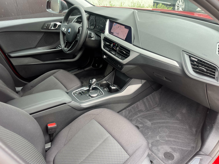 BMW 118 118iA Full-LED/Navigatie/Carplay/Cruise/PDC/BLTH.. Leconte Motors