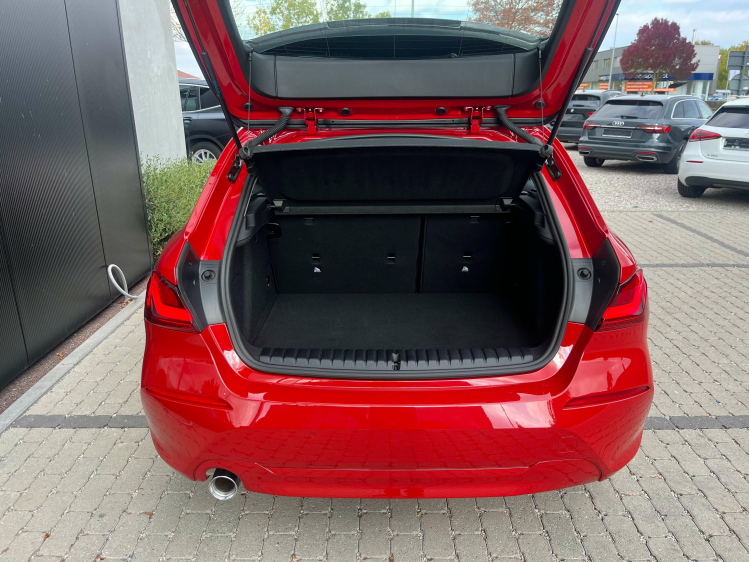 BMW 118 118iA Full-LED/Navigatie/Carplay/Cruise/PDC/BLTH.. Leconte Motors