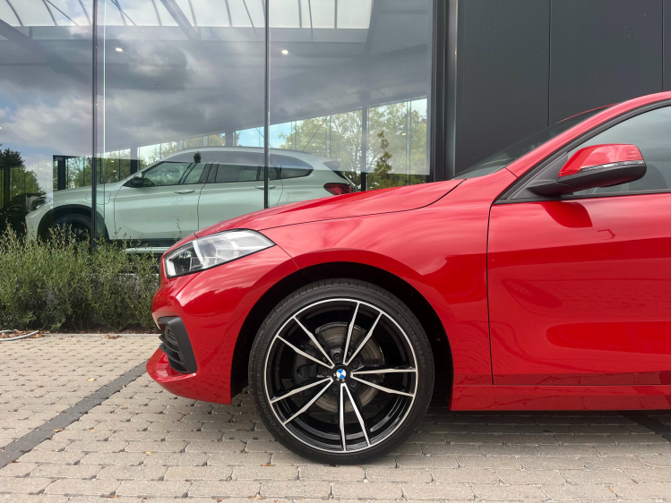 BMW 118 118iA Full-LED/Navigatie/Carplay/Cruise/PDC/BLTH.. Leconte Motors