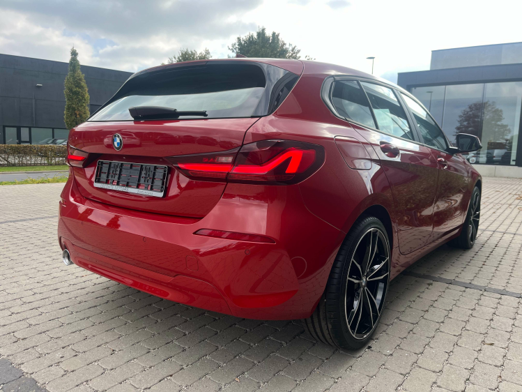 BMW 118 118iA Full-LED/Navigatie/Carplay/Cruise/PDC/BLTH.. Leconte Motors