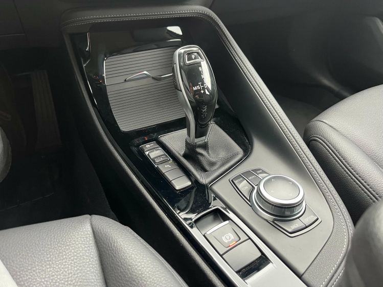 BMW X1 X1 sDrive18iA X-Line LED/Leder/Zetelverwarming/PDC Leconte Motors