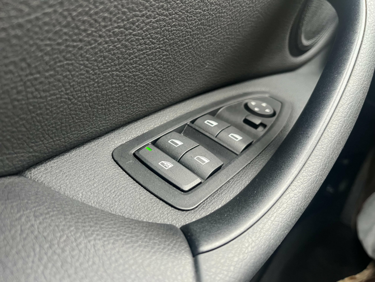 BMW X1 X1 sDrive18dA Leder/Gps-Pro/Carplay/DAB+/ACC/PDC.. Leconte Motors