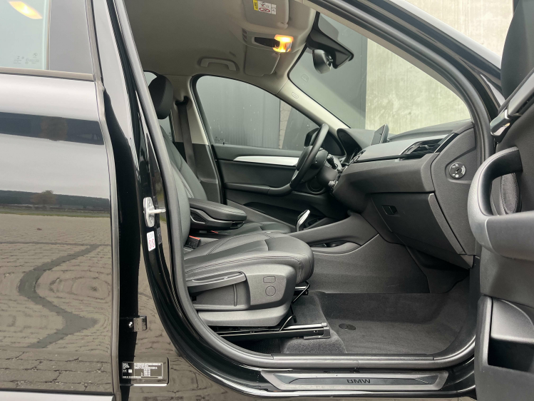BMW X1 X1 sDrive18dA Leder/Gps-Pro/Carplay/DAB+/ACC/PDC.. Leconte Motors