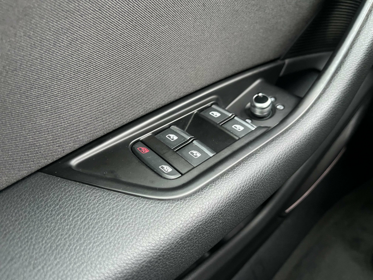 Audi A4 A4 Avant 30 TDI S tronic Navigatie/Trekhaak/Cruise Leconte Motors