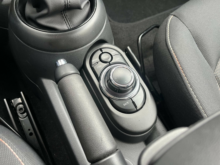 MINI One Mini One 5D Virtual/LED/Carplay/Gps/Cruise/PDC/... Leconte Motors