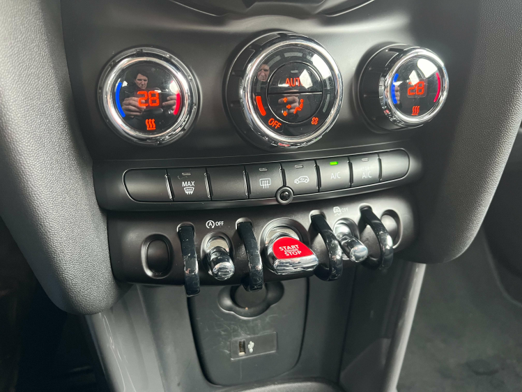 MINI One Mini One 5D Virtual/LED/Carplay/Gps/Cruise/PDC/... Leconte Motors