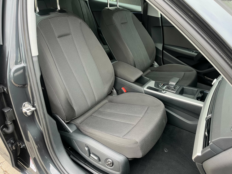 Audi A4 A4 Avant 35 TFSI S tronic Virtual/Carplay/Memoryst Leconte Motors