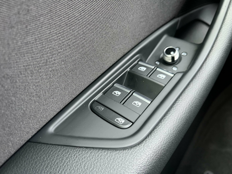 Audi A4 A4 Avant 35 TFSI S tronic Virtual/Carplay/Memoryst Leconte Motors