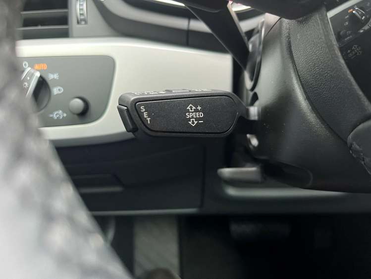 Audi A4 A4 Avant 35 TFSI S tronic Virtual/Carplay/Memoryst Leconte Motors