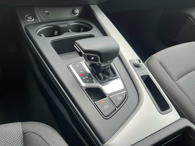 Audi A4 A4 Avant 35 TFSI S tronic Virtual/Carplay/Memoryst Leconte Motors