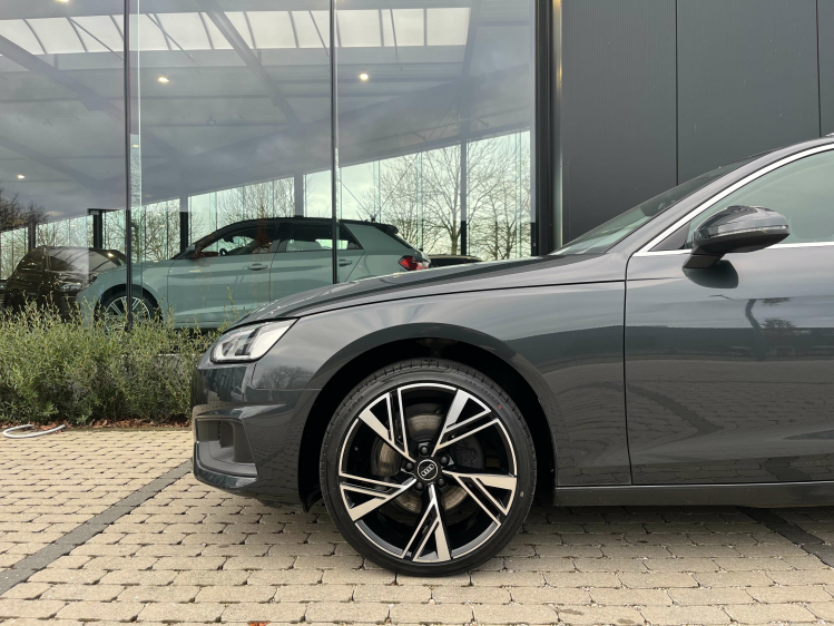 Audi A4 A4 Avant 35 TFSI S tronic Virtual/Carplay/Memoryst Leconte Motors