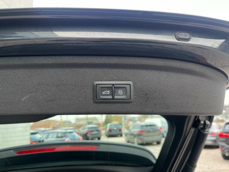 Audi A3 A3 30 TFSI Sportback S tronic Leder/Carplay/Camera Leconte Motors