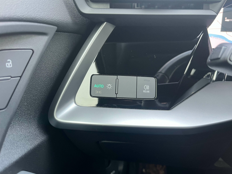 Audi A3 A3 30 TFSI Sportback S tronic Leder/Carplay/Camera Leconte Motors