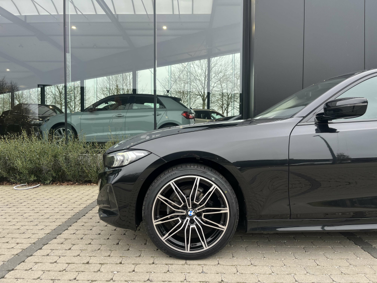 BMW 318 318iA Berline Widescreen/Carplay/Camera/Cruise/... Leconte Motors