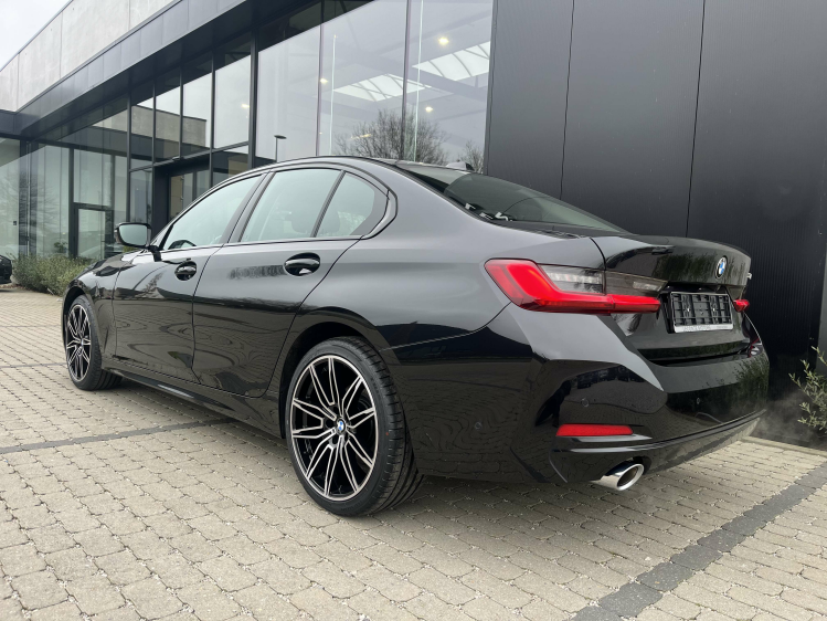 BMW 318 318iA Berline Widescreen/Carplay/Camera/Cruise/... Leconte Motors