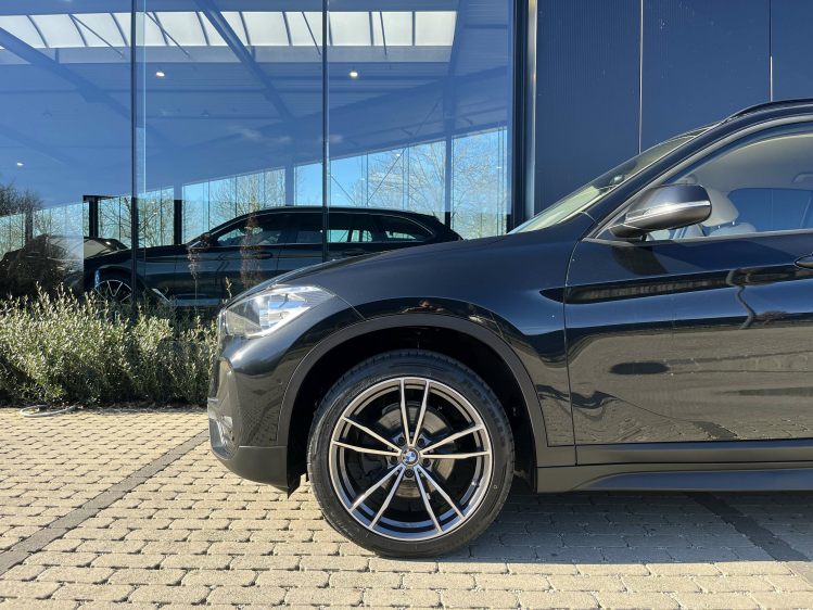 BMW X1 X1 1.5iA sDrive18 Leder/Carplay/Zetelverwarming/.. Leconte Motors