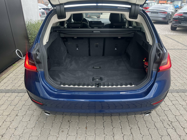 BMW 318 Touring 318iA Virtual/LED/Leder/Carplay/Camera/... Leconte Motors