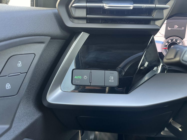 Audi A3 A3 Sportback 30 TFSI S-Tronic Leder/Virtual/Carply Leconte Motors