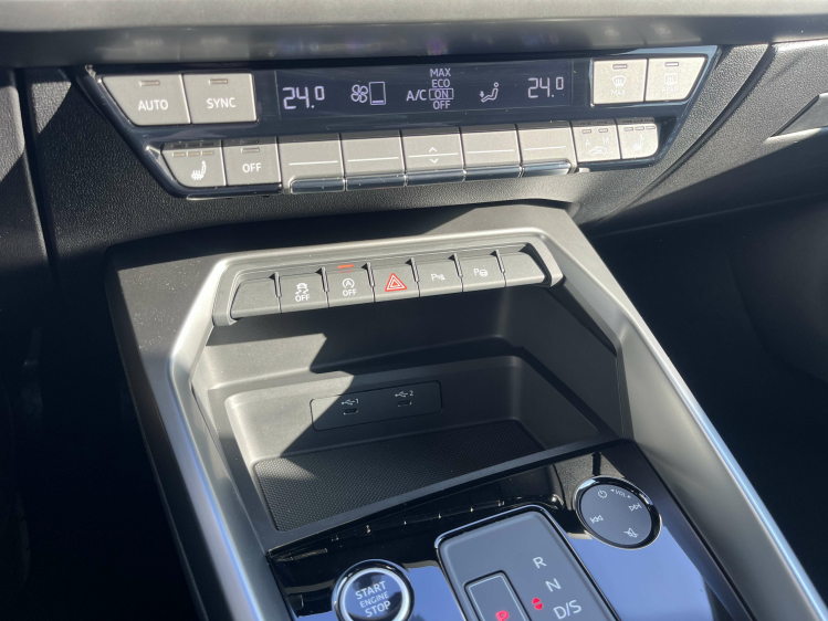 Audi A3 A3 Sportback 30 TFSI S-Tronic Leder/Virtual/Carply Leconte Motors