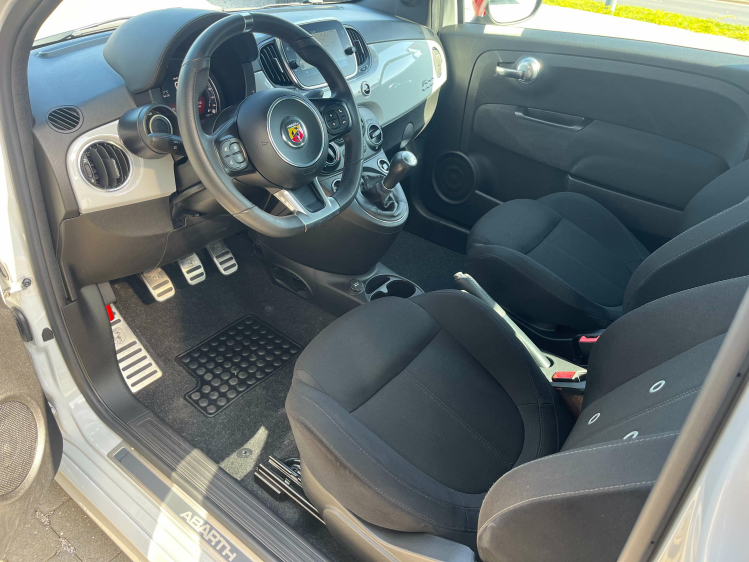 Abarth 595 595 1.4 T-Jet Navigatie/PDC/Bluetooth/16'Alu's Leconte Motors
